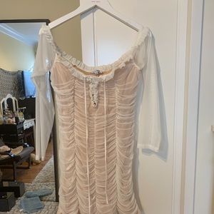 My daughter is selling a fashionova dress 1xl